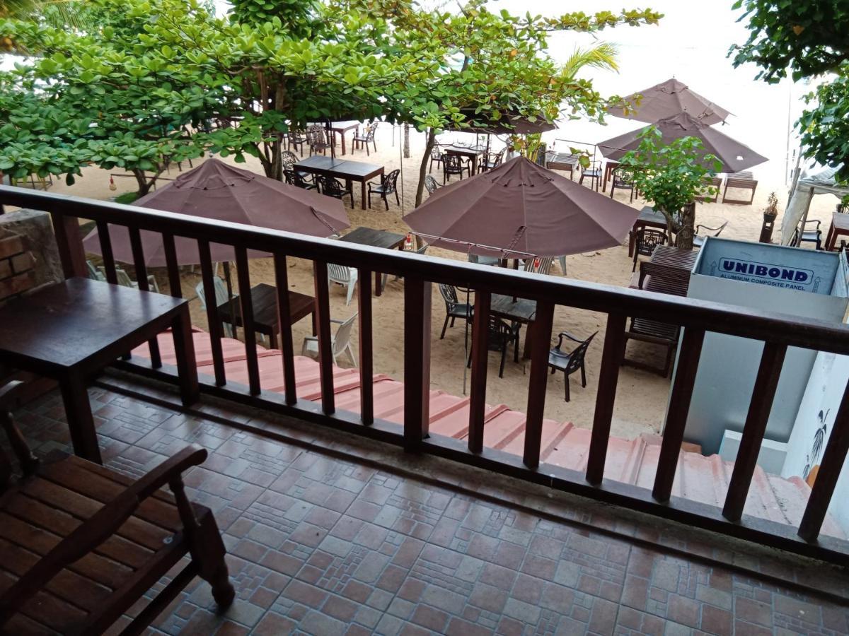 Wave Beach Resort Унаватуна Экстерьер фото
