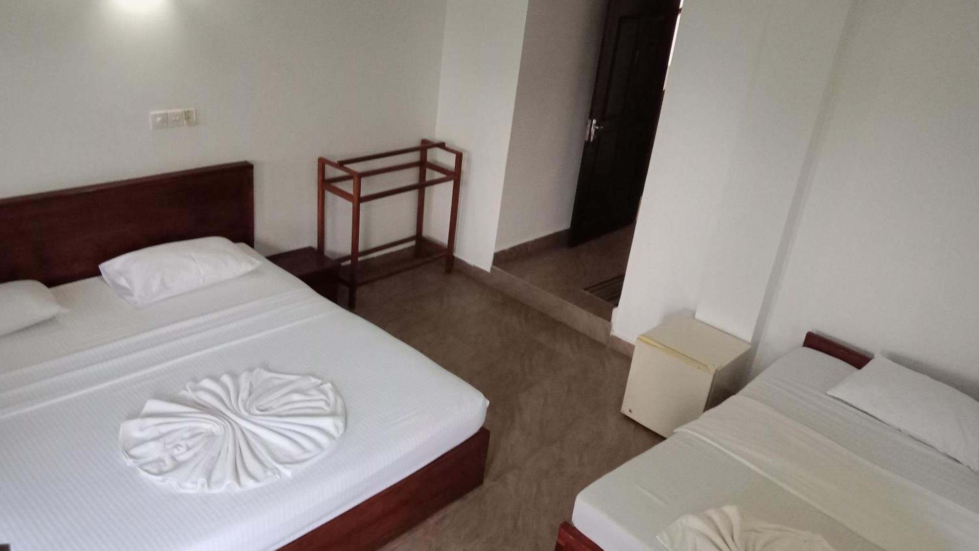 Wave Beach Resort Унаватуна Номер фото