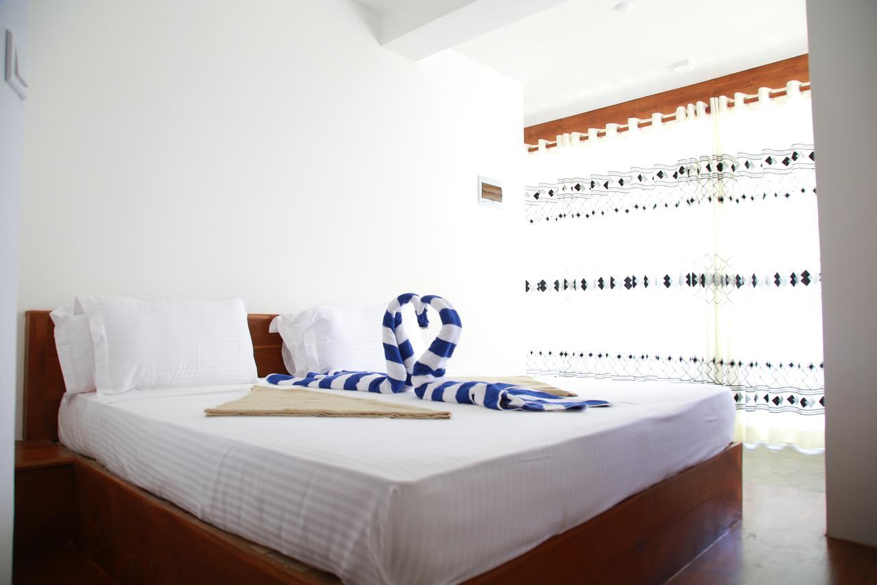 Wave Beach Resort Унаватуна Экстерьер фото
