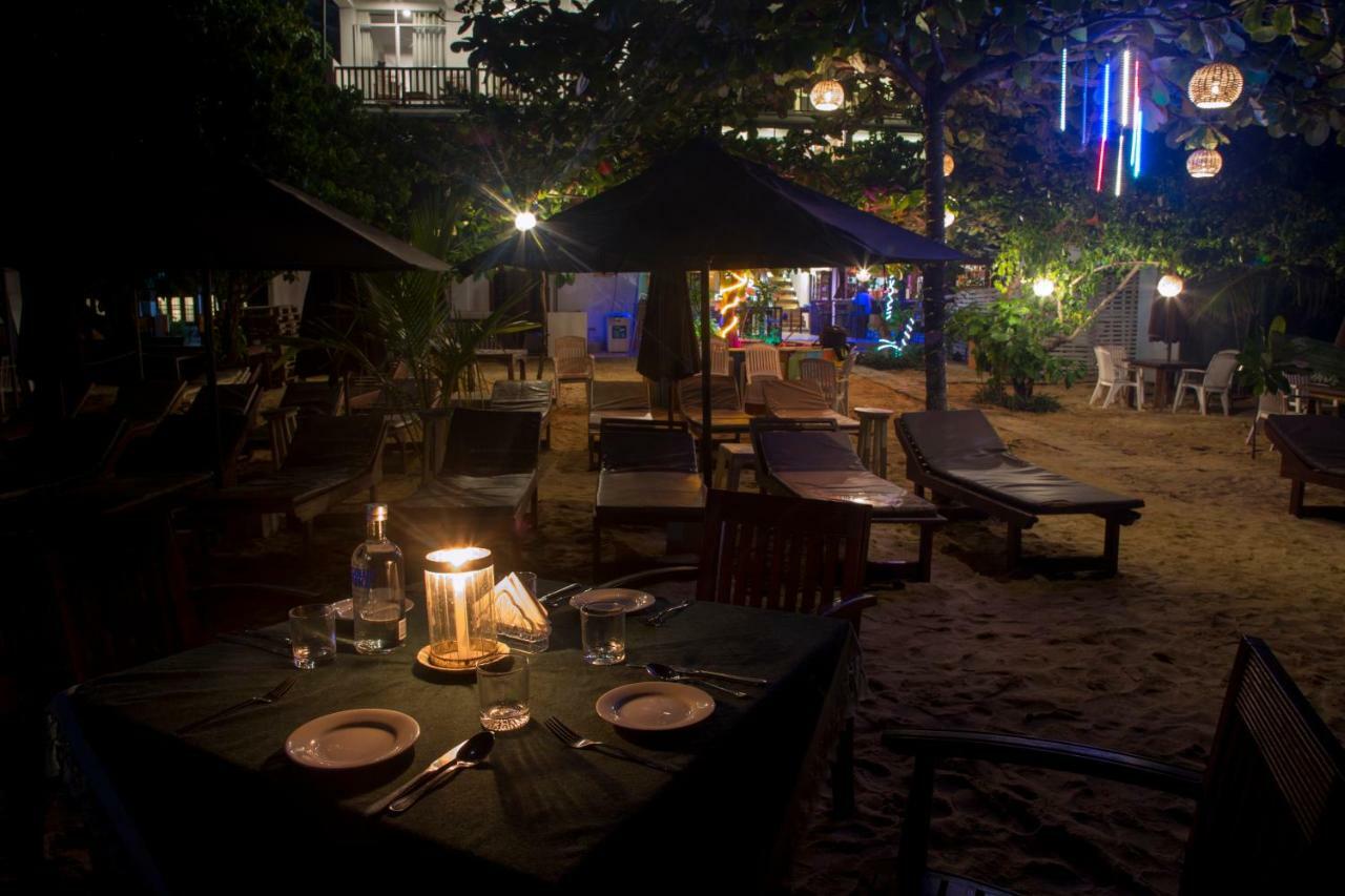 Wave Beach Resort Унаватуна Экстерьер фото