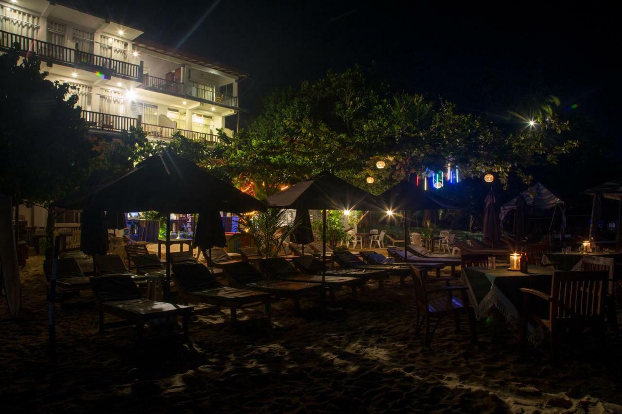 Wave Beach Resort Унаватуна Экстерьер фото